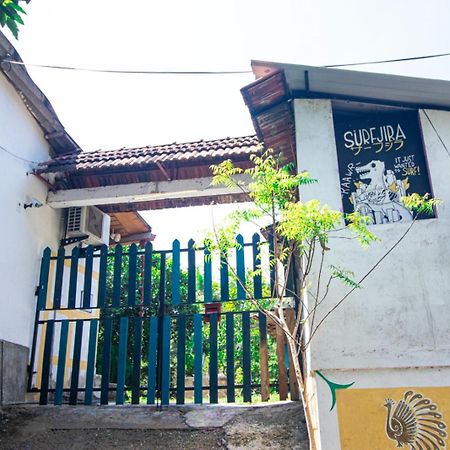 Отель Hilltop Bungalow Мирисса Экстерьер фото