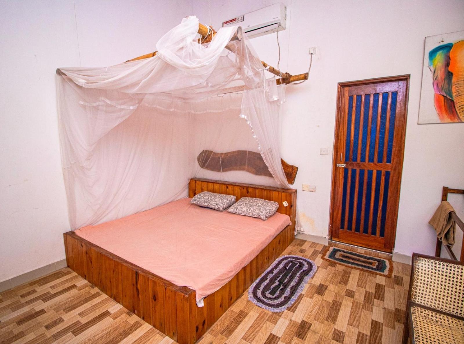 Отель Hilltop Bungalow Мирисса Экстерьер фото