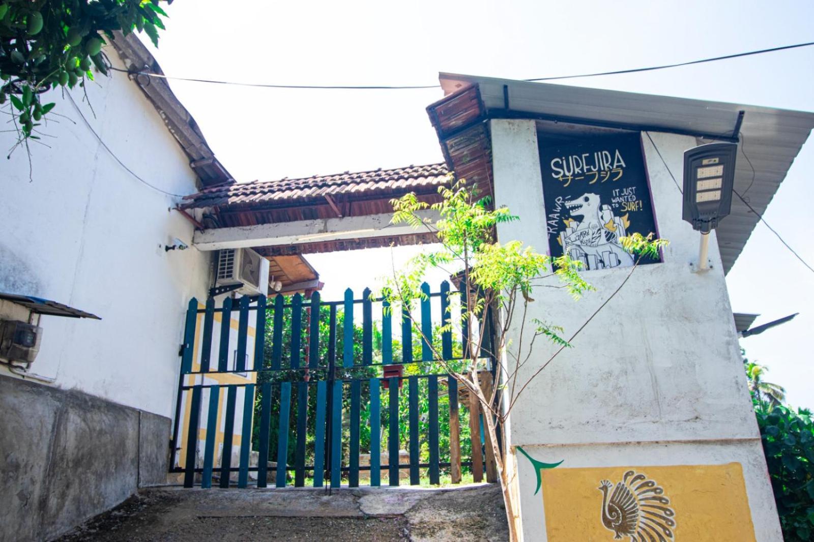 Отель Hilltop Bungalow Мирисса Экстерьер фото